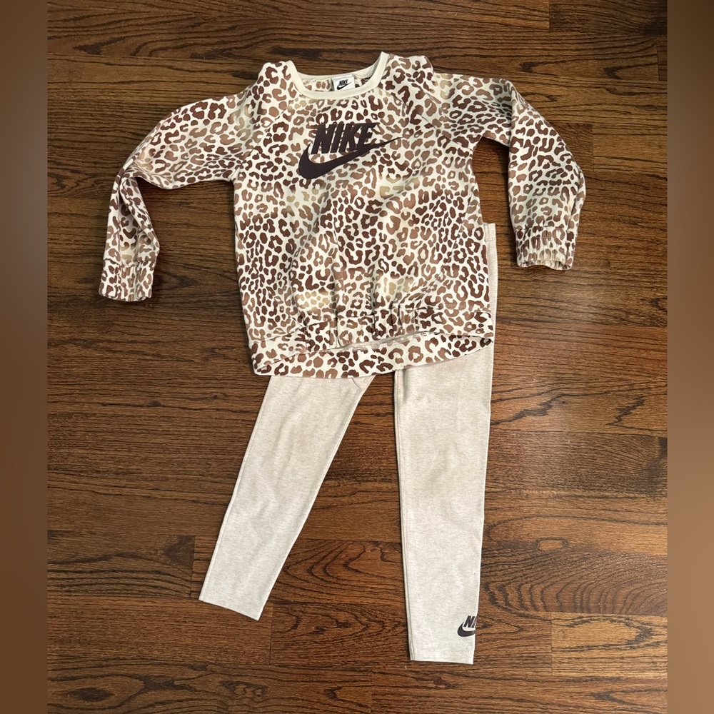 Nike Leopard Print Sweatshirt and Leggings Set